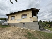 Eladó családi ház, Lábatlanon 48.9 M Ft, 3 szobás