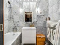 Eladó téglalakás, V. kerületben 129 M Ft, 1 szobás