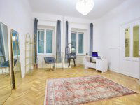 Eladó téglalakás, V. kerületben 99.9 M Ft, 2 szobás