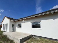 Eladó családi ház, Ráckevén 89.9 M Ft, 5 szobás