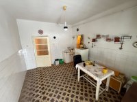 Eladó családi ház, Izsákon 29.9 M Ft, 3 szobás