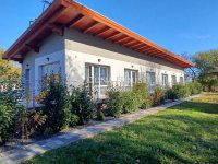 Eladó hotel, Balatonalmádiban 480 M Ft, 5 szobás