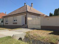 Eladó családi ház