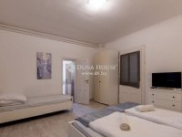 Eladó családi ház, Villányban 110 M Ft, 6 szobás