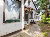 Eladó családi ház, XVI. kerületben 109.99 M Ft, 6 szobás