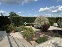 Eladó családi ház, Péterin 159 M Ft, 3 szobás