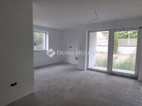 Eladó téglalakás, Pécsett 99.5 M Ft, 2+1 szobás