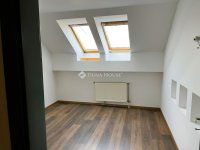 Eladó téglalakás, Székesfehérvárott 134.8 M Ft, 4 szobás