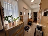 Eladó családi ház, Esztergomban 69.9 M Ft, 2 szobás