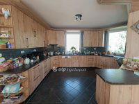 Eladó családi ház, Szigetmonostorban 250 M Ft, 4 szobás