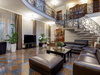 Eladó családi ház, XIV. kerületben 450 M Ft, 6 szobás