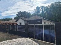 Eladó ikerház, Kiskunlacházán 65 M Ft, 4 szobás