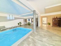 Eladó családi ház, Szigetszentmiklóson 255 M Ft, 7 szobás