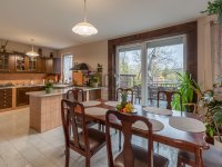 Eladó családi ház, Felsőörsön 159.5 M Ft, 5 szobás