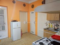 Eladó családi ház, Vecsésen 120 M Ft, 4 szobás