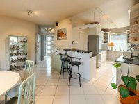 Eladó családi ház, XVI. kerületben 215 M Ft, 6 szobás