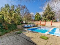 Eladó családi ház, XVI. kerületben 429 M Ft, 6 szobás