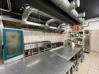 Eladó üzlethelyiség