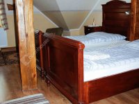 Eladó üzlethelyiség