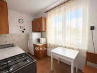 Eladó panellakás, Győrött 52.5 M Ft, 3 szobás