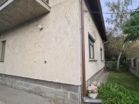 Eladó családi ház, Győrött 94.9 M Ft, 6 szobás
