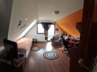 Eladó családi ház, Vecsésen 149.999 M Ft, 5 szobás