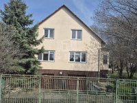 Eladó családi ház, Százhalombattán 88.5 M Ft, 9 szobás