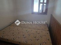 Eladó családi ház, Vácon 88 M Ft, 1 szobás