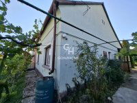 Eladó ikerház, Pétfürdőn 48 M Ft, 3 szobás