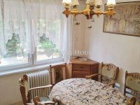 Eladó téglalakás, Vácon 89 M Ft, 4 szobás