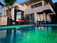 Kiadó családi ház, albérlet, XXII. kerületben, Jogar utcában