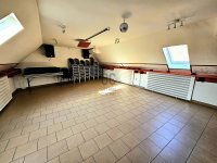 Eladó üzlethelyiség, XVIII. kerületben 450 M Ft