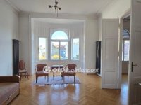 Eladó téglalakás, VI. kerületben 109.9 M Ft, 2 szobás