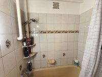 Eladó téglalakás, Pécsett 64.9 M Ft, 3 szobás