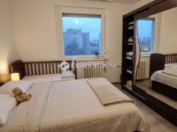 Eladó panellakás, III. kerületben 68.5 M Ft, 2 szobás