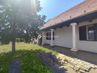 Eladó családi ház, Zsámbékon 79.9 M Ft, 2 szobás