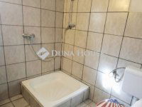 Eladó családi ház, Felsőpakonyban 84.9 M Ft, 9 szobás