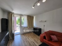 Eladó téglalakás, Siófokon 85 M Ft, 3 szobás