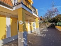 Eladó téglalakás, Budakeszin 130 M Ft, 4 szobás