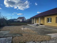Eladó családi ház, Boldogon 145.8 M Ft, 4+1 szobás
