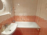 Eladó panellakás, IV. kerületben 68.3 M Ft, 3 szobás