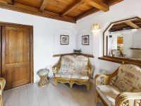 Eladó családi ház, Tatabányán 199 M Ft, 6+3 szobás