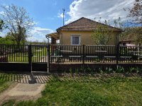 Eladó családi ház