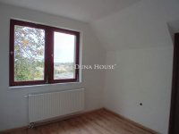 Eladó családi ház, Ádándon 53.5 M Ft, 6 szobás