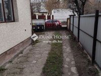 Eladó családi ház, XV. kerületben 110 M Ft, 6 szobás