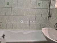 Eladó panellakás, Pécsett 43 M Ft, 2 szobás