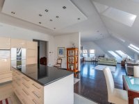 Eladó téglalakás, V. kerületben, Veres Pálné utcában 230 M Ft