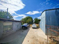 Eladó nyaraló, Tatán 20 M Ft, 5 szobás / költözzbe.hu