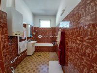 Eladó családi ház, Szegeden 85.5 M Ft, 4 szobás