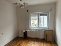 Eladó családi ház, Pécsett 60 M Ft, 3 szobás